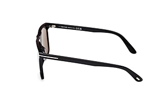 Seitenansicht Tom Ford FLETCHER (FT0832 - 01D)